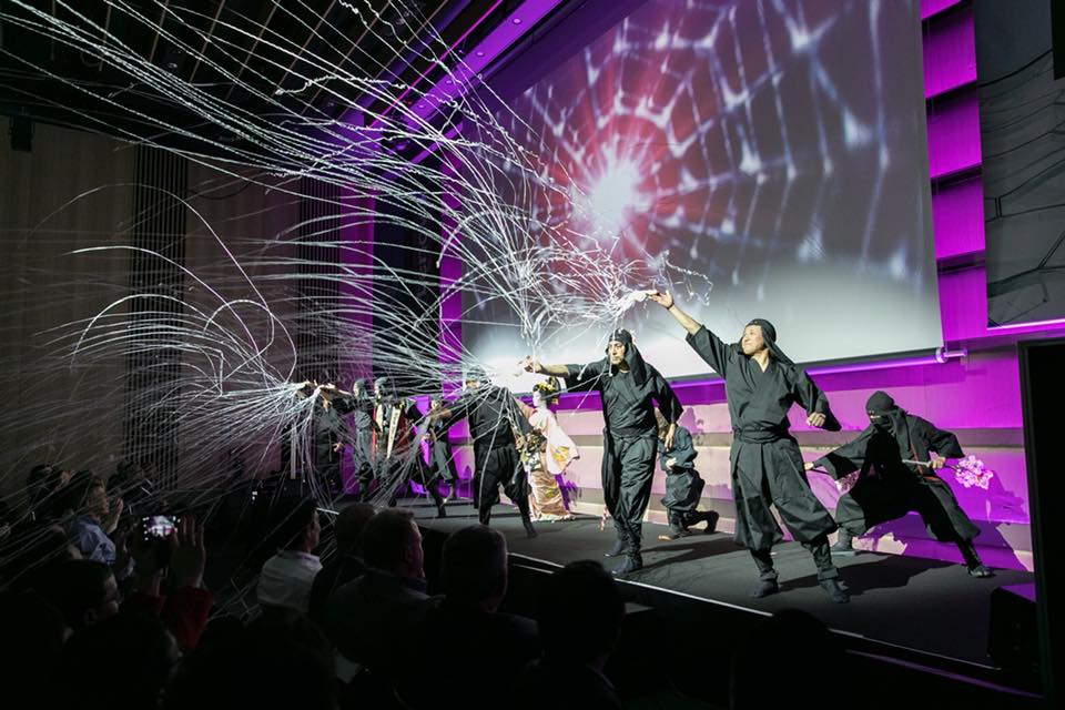 「Lenovo Asia-Pacific Kickoff in Tokyo 2018」オープニングパフォーマンス